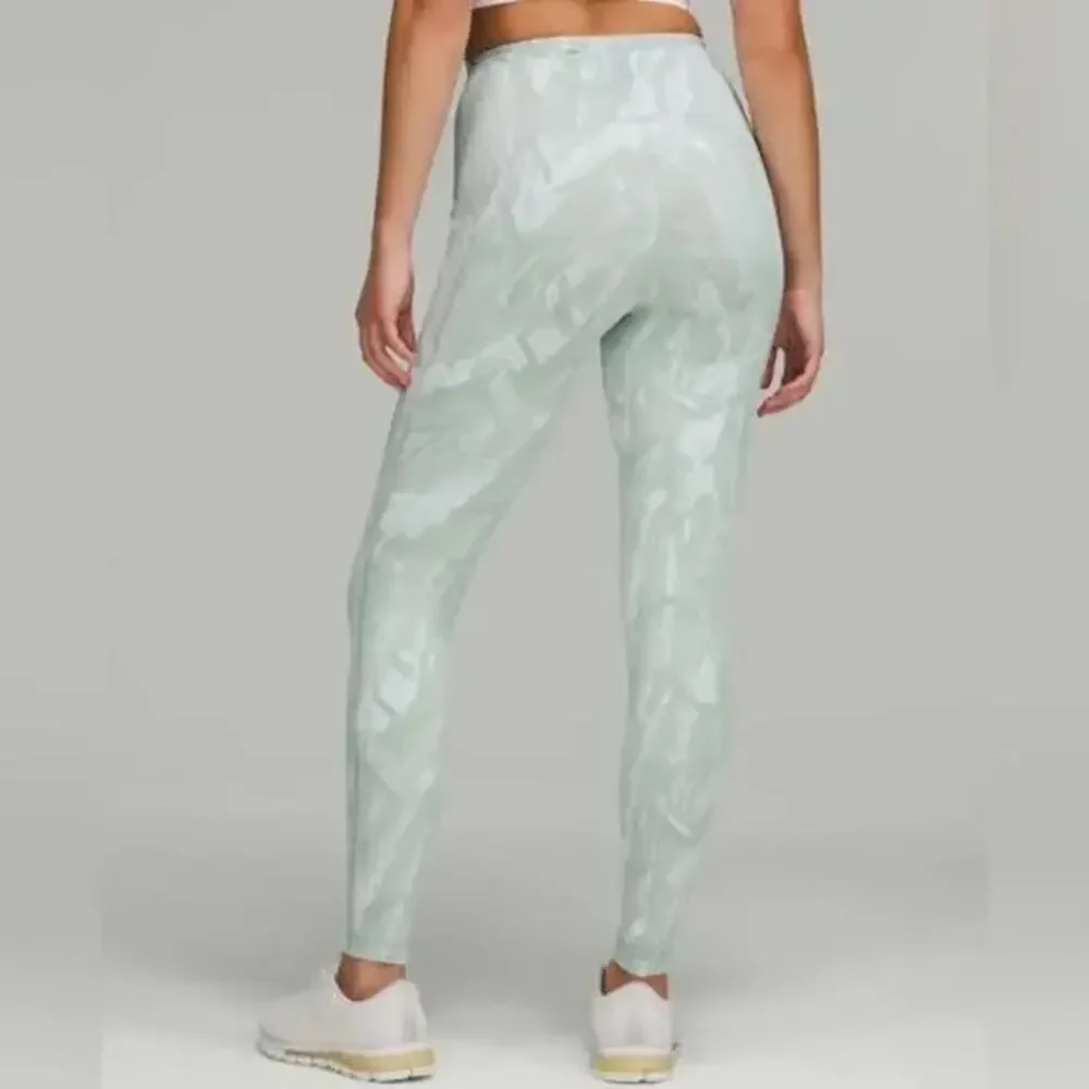 Lululemon Swift Speed High-Rise Tight 28